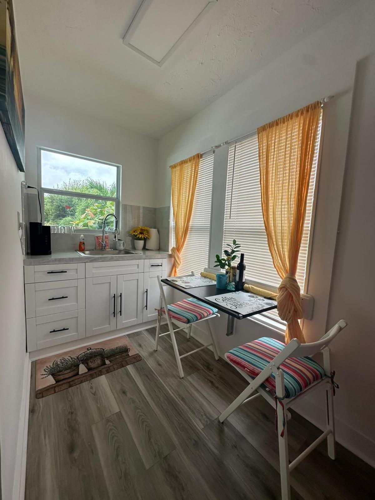 Olive Studio Apart Unit 2 By Pmi غرب شاطئ بالم المظهر الخارجي الصورة